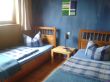 Schlafzimmer unten mit Buch.jpg